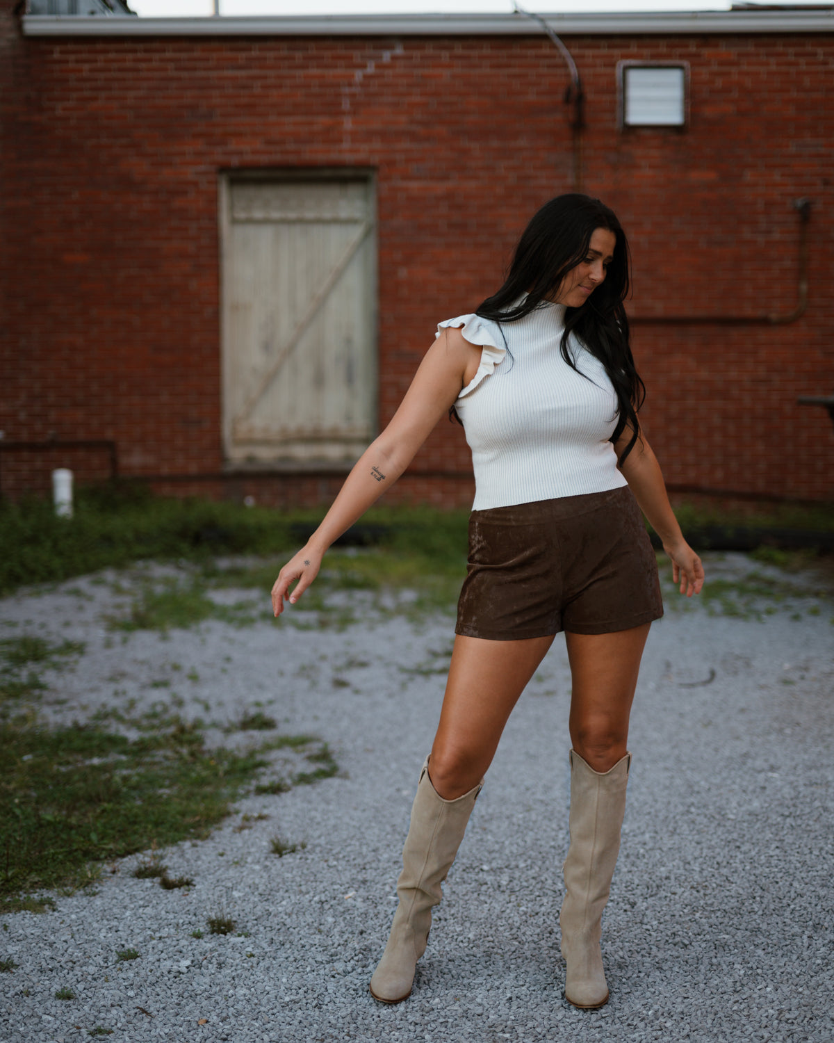 Sadie & Sage New Chapter Vegan Side Zip Shorts