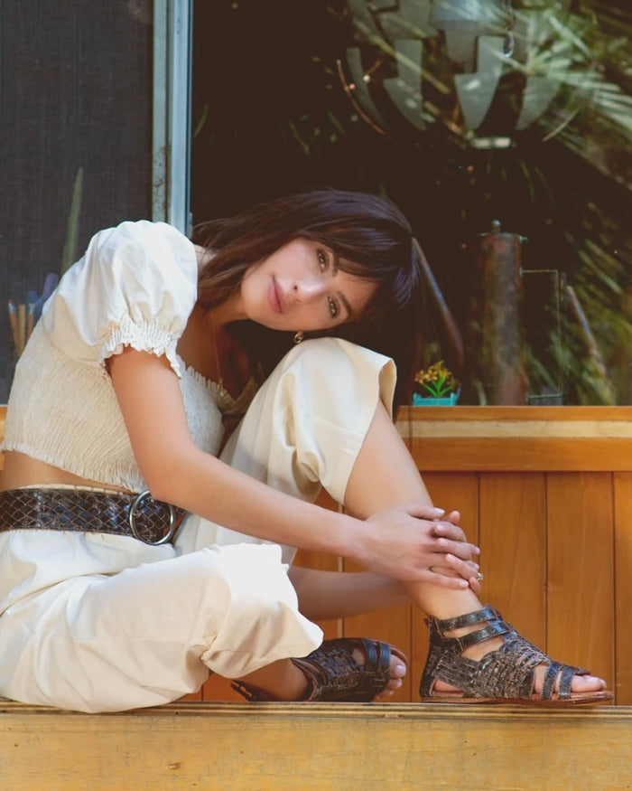 Bed|Stu Claire III Sandals