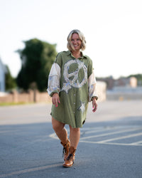 Peace Be With You Button Up